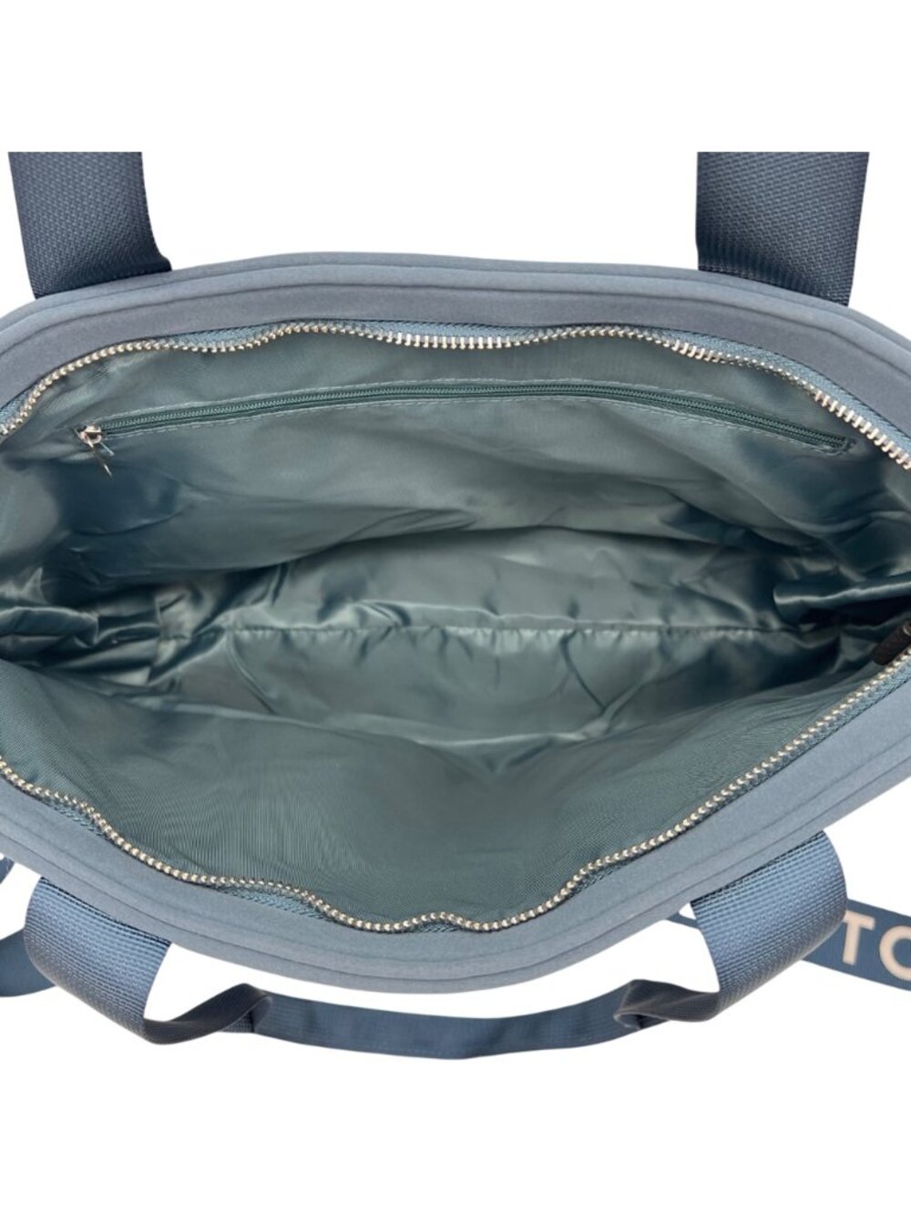 Peloton Blue Gym Bag Tote With Adjustable Strap & Zipper Closure & Inner Pocket - Picture 8 of 12
